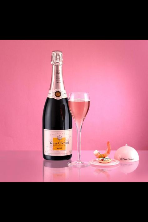 Yes please!! Veuve Clicquot Rose, Alex Papachristidis, Push Gifts, Yellow Label, Hen Party Ideas, Good Wine, Drink Drank Drunk, Pink Sparkle, Wine Time