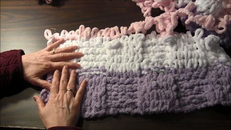 Learn to make a Loop Yarn Textured Blanket | Needlepointers.com Knit Crochet Blanket, Loop Yarn Blanket, Finger Knitting Blankets, Stocking Stitch Knitting, Textured Blanket, Chunky Yarn Blanket, Loopy Yarn, Finger Knitting Projects, Yarn Tutorials