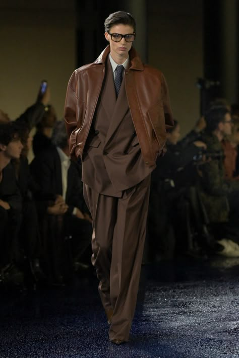 Saint Laurent Spring 2025 Ready-to-Wear Runway, Fashion Show & Collection Review [PHOTOS] Men Suits Runway, Woman In Man Suit, Ysl Suits Men, Saint Laurent Aesthetic Men, Men Suits Aesthetic, Ysl Runway 90s, Runway Fashion Men, Brown Mens Suit, Neutral Colors Palette