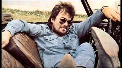 #JohnPrine https://t.co/oI6Ro0oyjx Americana Music, Bonnie Raitt, John Prine, Kris Kristofferson, Legendary Singers, Bon Iver, Musica Rock, Vinyl Record Album, Bruce Springsteen