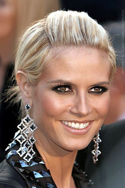 Heidi Klum Makeup, Heavy Eye Makeup, Pin Up Makeup, Leni Klum, Celebrity Faces, Brown Eyed Girls, Oscar Party, Wedding Dress Shoes, Makeup Designs