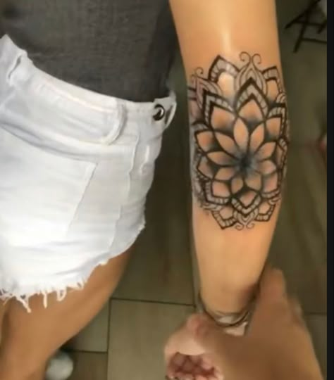 Around Elbow Tattoos For Women, Mandala Elbow Tattoo Women, Outer Elbow Tattoo, Mandala Elbow Tattoo, Elbow Mandala Tattoo, Elbow Tattoos For Women, Small Mandala Tattoo, Arm Tattoos Drawing, Dragon Tattoo Ideas