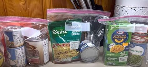 These are emergency meal kits to keep on hand so you can always feel prepared during a stressful situation. Just kep them in the back of your pantry. Shelf Stable Meals In Bags, Shelf Stable Meal Kits, Pantry Meal Kits, Diy Meal Kits, Shelf Stable Meals, Bear Creek Soup, Canned Meals, Bag Meals, Mre Meals