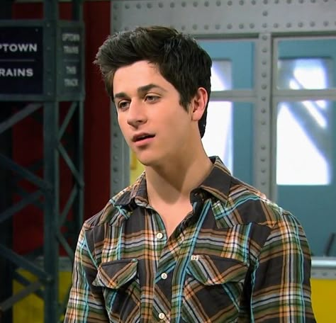 Justin Russo Icons, Justin Wizards Of Waverly Place, Wizards Of Waverly Place Justin, Justin Russo, 2000s Boys, David Henrie, Boyfriend Justin, Wizards Of Waverly, Wizards Of Waverly Place