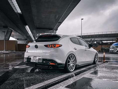 Mazda 3 Hatchback Modified, Hatchback Modified, Mazda 3 Hatch, Prius 2023, Car Pose, Restaurant Design Inspiration, Mazda 3 Hatchback, Stanced Cars, Mazda Mazda3