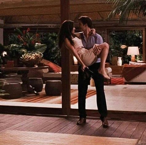 Twilight Honeymoon, Aesthetic Honeymoon, Honeymoon Scene, Twilight Scenes, Twilight Saga Series, Twilight Edward, Twilight Photos, Twilight New Moon, Edward Bella