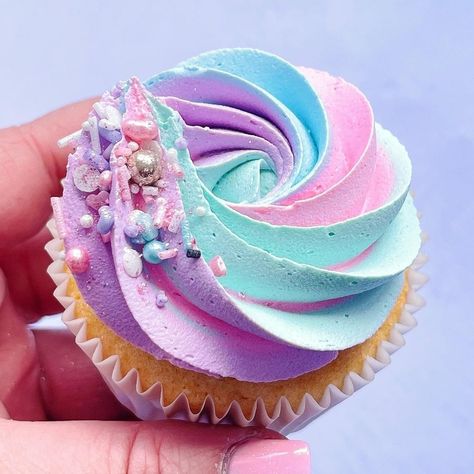 Pink And Blue Mermaid Cake, Pink And Purple Mermaid Cupcakes, Pink And Purple 3rd Birthday Party, Pink Purple And Blue Birthday Theme, Pastel Unicorn Cupcakes, Gabby Dollhouse Cupcake Cake, Pink Blue And Purple Cake, Diy Mermaid Cupcakes Easy, Pink Mermaid Cupcakes