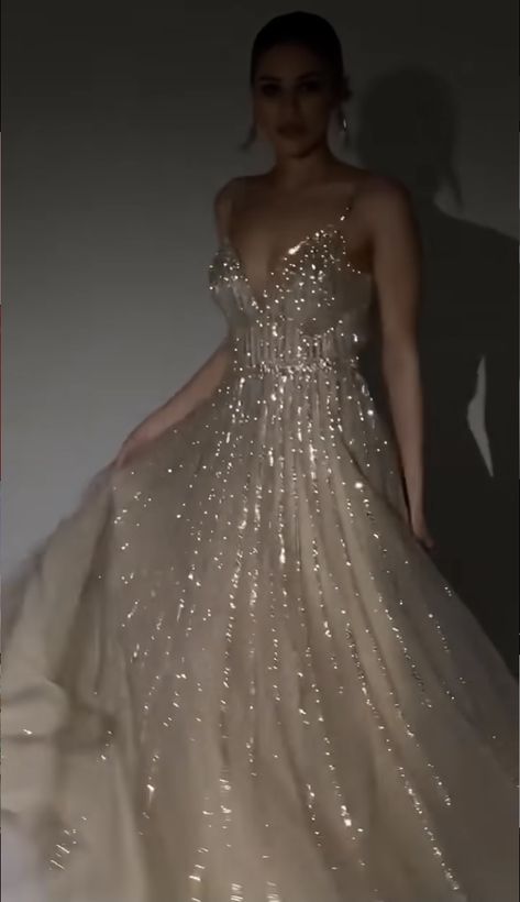 White Glittery Prom Dress, Sparkly Gown Prom, Great Gatsby Gown Prom, Mirrorball Prom Dress, Beige Prom Dress Champagne, Wanhat Dress, Champagne Prom Dress Sparkly, Great Gatsby Prom Dress, Matric Ball Dresses Unique