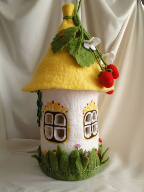 Felt House, Felt Fairy, Needle Felting Projects, Wool Projects, Felting Tutorials, Fairy Parties, Fairy Houses, Felt Dolls, Fairy House