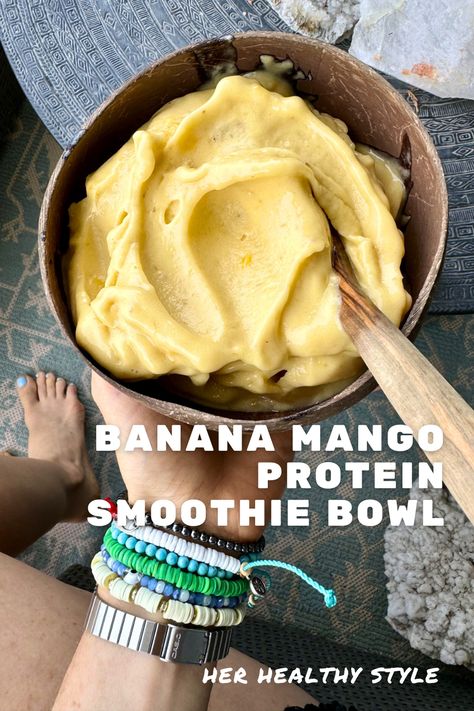 Banana Mango Protein Smoothie Bowl | her healthy style Mango Pineapple Smoothie Bowl, Mango Protein Smoothie, Lemon Smoothie Recipes, Glowing Green Smoothie, Lemon Smoothie, Protein Smoothie Bowl, Blueberry Overnight Oats, Mango Pineapple Smoothie, Mango Pineapple