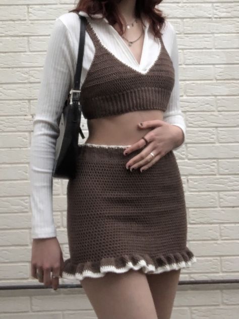 Crochet Outfit, Crochet Top Outfit, Mode Crochet, Crochet Skirts, Crochet Clothing And Accessories, Crochet Fashion Patterns, Crochet Set, Crochet Skirt, Crochet Top Pattern