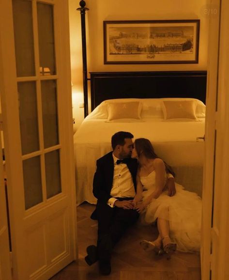 Hotel Room Elopement Photos, My Future Aesthetic, Hotel Room Engagement Photos, Hotel Wedding Photography, Hotel Room Wedding, Wedding Hotel Room, Golden Retriever Wedding, Marriage Registration, Black Wedding Decorations