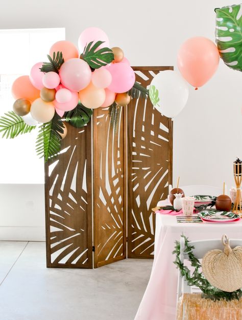 summer boho luau baby shower or bridal shower ideas Elegant Luau Party Ideas, Aloha Baby Shower Ideas, Classy Luau, Luau Baby Shower Ideas, Tropical Baby Shower Ideas, Thailand Party, Hawaiian Baby Showers, Hawaii Themed Party, Luau Baby Showers