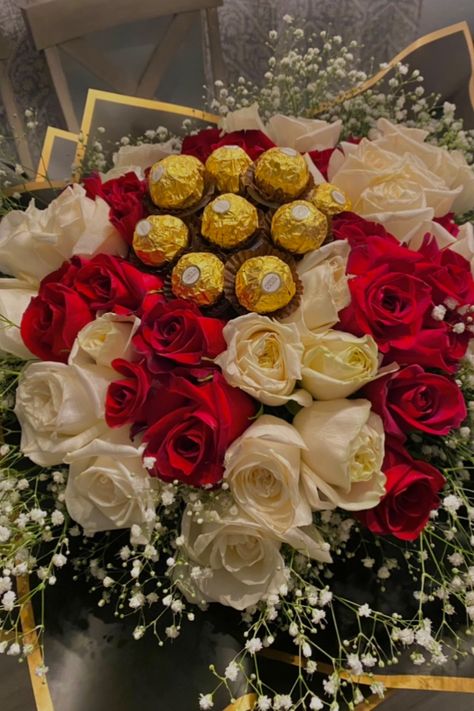 Red Rose Bouquet Valentines Day, Chocolate Day, Red Rose Bouquet, Chocolate Bouquet, White Bouquet, Red Glitter, Blossom Flower, Cute Pins, Rose Bouquet