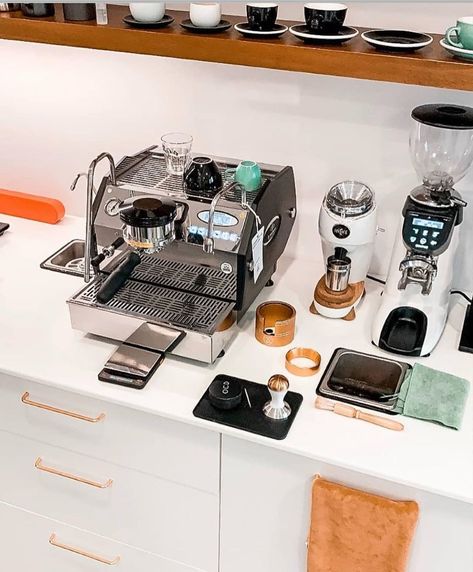 Alternative Coffee Brewing on Instagram: “Home Espresso Setup Goals 👊 Stay in Stay Caffeinated! Shop👉 Link in Bio  📷 by @khaled_alshgran” Barista Tools, Brew Bar, Coffee Area, Diy Coffee Bar, Coffee Shot, Coffee Pod Holder, Coffee Truck, Coffee Barista, Coffee Shops Interior