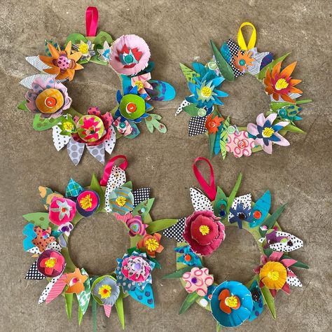 Easter Holiday Workshops kickstarted today with these Fabulous Flower Wreath creations! My Collage Crew’s creativity was bursting at the… | Instagram Christmas Craft Workshop Ideas, School Anniversary Ideas, Craft Workshop Ideas, Paper Flower Collage, Art Camp Projects, Kids Collage, Projects School, Make Craft, Kids Workshop