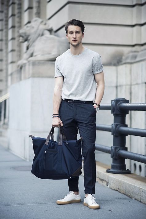 . One Dapper Street, Navy Chinos, Flannel Fashion, Mens Fashion Inspiration, Outfit Jeans, Mens Flannel, Street Fashion Photography, Men Street, Blue Pants