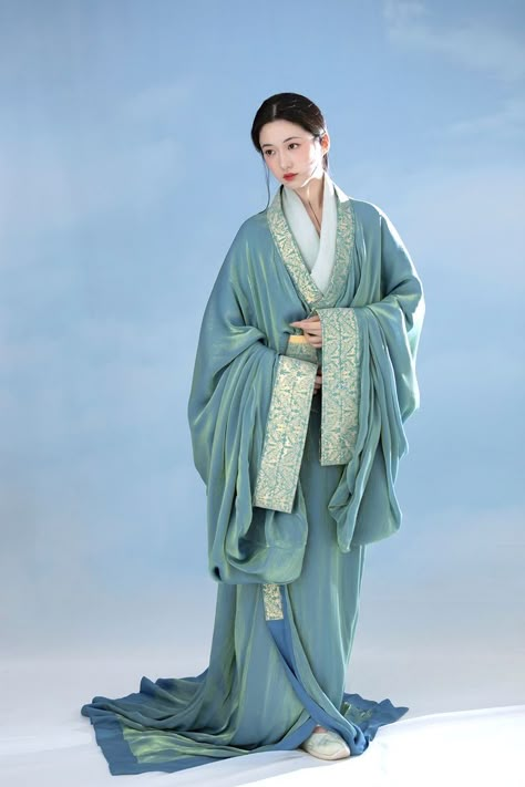 Song Dynasty Art, Male Hanfu, Chinese Fancy Dress, Dynasty Clothing, Qin Dynasty, Ruyi's Royal Love In The Palace, Warring States Period, Ancient Chinese Clothing, Chinese Aesthetic