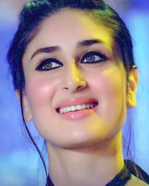 122.9k Likes, 485 Comments - Instant Bollywood (@instantbollywood) on Instagram: “OMG! Bebo is soooooo pretty. @Instantbollywood ❤❤❤ . . #instantbollywood #kareenakapoor…” Kareena Kapoor Photos, Kareena Kapoor Pics, Kareena Kapoor Khan, Kareena Kapoor, Bollywood Celebrities, Deepika Padukone, India Beauty, Bollywood Fashion, Stylish Girl