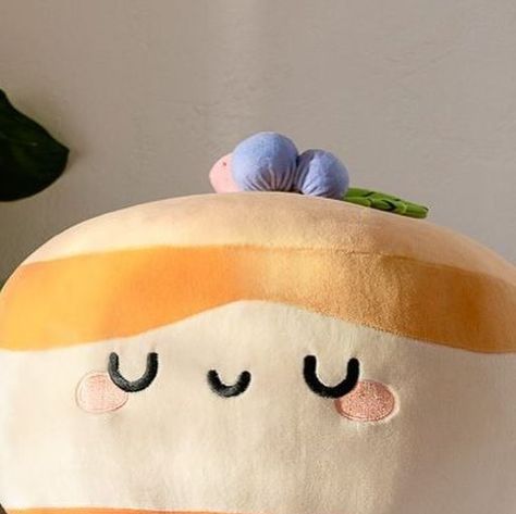 Smoko Inc. on Instagram: "🛎 Ready to be served! We have a batch of Soufflé Pancake Mochi Plush that arrived in our warehouse today 🥞 Limited quantities available so get your hands on one before we sell out! 🙈" Pancakes Plushie, Smoko Souffle Pancake, Souffle Pancakes, Mochi, Pancakes