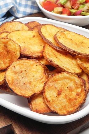 Oven Baked Potato Chips, Potato Stacks Recipes, Baked Potato Slices, Baked Potato Chips, Potatoes In Oven, Potato Recipes Side Dishes, Slices Recipes, Potato Side Dishes, Potato Wedges