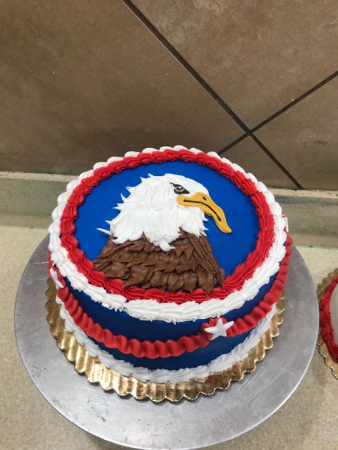 Labor Day Cake, Fourth Of July Cakes Ideas, Memorial Day Sheet Cake Ideas, Memorial Day Cake, Memorial Day Cake Decorating Ideas, Patriotic Cake Ideas, Memorial Day Cookie Cakes, Cookie Cake Memorial Day, 4th Of July Vintage Cake