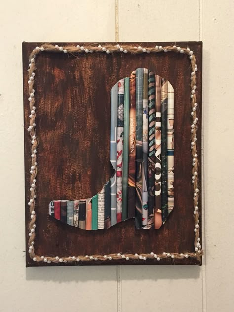 Magazine Art / Cowgirl Boot / Crafts / DIY Western Shadow Box Ideas, Hobby Craft Ideas, Western Room Diy, Diy Western Decor Crafts, 4 H Project Ideas, Western Art Projects, Diy Western Decor, Caw Girl, Western Crafts Diy