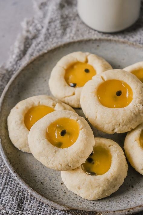 Passion Fruit Cookies, Passionfruit Cookies, Melt In Your Mouth Shortbread, Food Polls, Passionfruit Curd, Gluten Free Shortbread Cookies, Food School, Passion Fruit Curd, Passionfruit Recipes