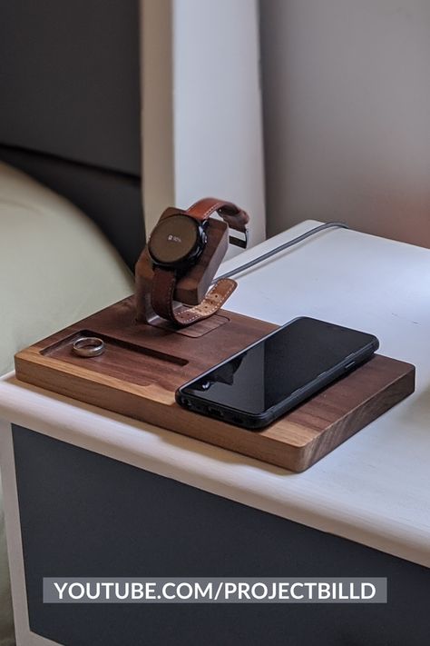 Apple Charging Station Diy, Phone Watch Charging Station, Diy Wireless Charging Station, Charging Station Ideas Bedroom, Nightstand Charging Station Ideas, Phone And Watch Charging Station, Phone Charging Station Ideas, Bedside Charging Station, Wireless Charger Diy