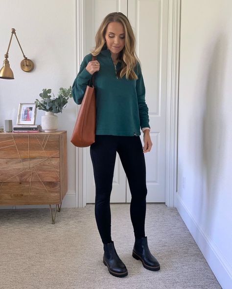 Chelsea Boots Outfit Work, Chelsea Boots Outfit Women Winter, Black Chelsea Boots Outfit Women, Styling Chelsea Boots Women, Black Chelsea Boots Outfit, Chelsea Boot Outfits Women, Chelsea Boot Outfit, Chelsea Boots Outfit, Boot Outfits