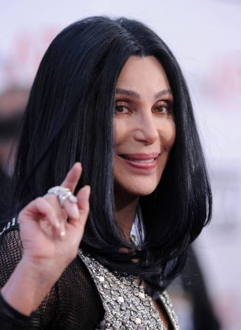 Cher......now.  Stop with the plastic surgery, please! Cher Now, Bad Plastic Surgeries, Plastic Surgery Fail, Cher Bono, Best Actress Oscar, Cher Photos, Celebrity Plastic Surgery, Snap Out Of It, Nose Job