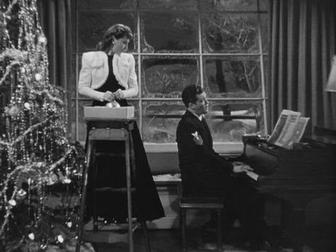 Everything is hunky-dunky! - Christmas in Connecticut Christmas In Connecticut, Miracle On 34th Street, Best Christmas Movies, Classic Christmas Movies, Christmas Pics, Barbara Stanwyck, Love Scenes, Old Christmas, Holiday Movie