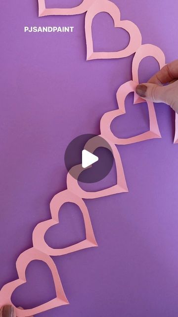 Kelly Crean on Instagram: "Paper heart chain hearts 💕   #valentines #papercrafts #valentinesdecor" Heart Paper Chain, Paper Chain Decorations, Paper Heart Chain, Valentine Artwork, Hearts Paper Crafts, Paper Heart Garland, Heart Banner, Hearts Valentines, Paper Chains