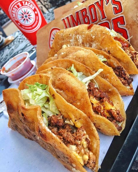 👑 ғᴏᴏᴅ ᴏғ ᴛʜᴇ ɢᴏᴅs 👑| ᴅᴀᴠɪᴅ on Instagram: “TACOOO TUESDAY 🌮🌮 TAG A TACO LOVER ❤️😂🙌 Are you a soft, or hard shell kinda person? #tacos - Follow @thecarbcollection #thecarbcollection -…” Taco Aesthetic, Tacos Ground Beef, Jimboy's Tacos, Ground Beef Taco Recipe, Tacos Aesthetic, Beef Taco Recipe, Pizza Tacos, Hard Shell Tacos, Ground Beef Taco