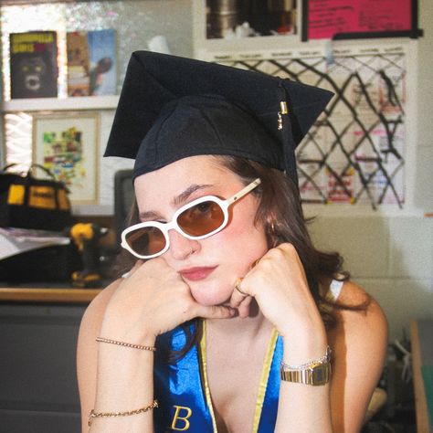 grad photos, creative graduation photos, unique graduation photos Silly Graduation Pictures, Fun Grad Photos, Unique Grad Pics, Unconventional Graduation Photos, Unique Grad Photos, Editorial Graduation Photos, Unique Senior Picture Ideas Creative Fun, Funny Graduation Pictures, Unique Graduation Pictures