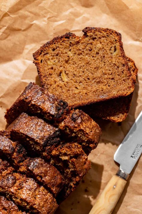 Banana Bread Christmas, Cinnamon Banana Bread Recipe, Brown Butter Banana Bread, One Bowl Banana Bread, Bun Recipes, Banana Pecan Bread, Butter Banana Bread, Cinnamon Banana Bread, Night Recipes