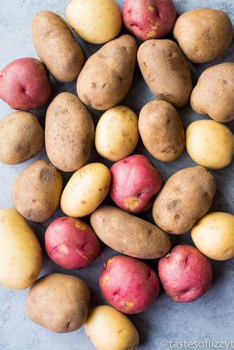 Which potatoes are best for mashing, boiling, baking and frying. Find out the differences between common types of potatoes. Potato Varieties, Types Of Potatoes, White Potatoes, Food Science, Flat Tummy, Potato Dishes, Cooking Essentials, Yummy Sides, Vegetable Side Dishes