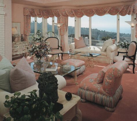 ☮︎ on Tumblr Period Decor, 90s Interior Design, Dream Apartments, 90s Luxury, 1980s Interior, 1980s Decor, 90s Interior, 90s Home Decor, 80s Interior Design