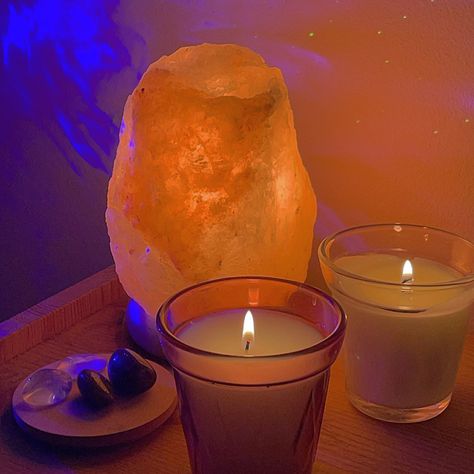 Salt Crystal Lamp Aesthetic, Candles And Crystals Aesthetic, Cosy Candle Aesthetic, Salt Lamps Aesthetic, Aesthetic Salt Lamp, Salt Lamp Bedroom, Salt Lamp Aesthetic, Candles Aesthetic Bedroom, Salt Aesthetic