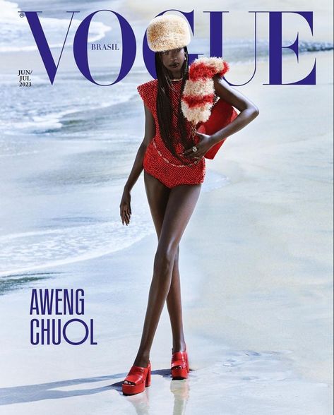 Aweng Chuol, Vogue Brazil, Vogue Magazine Covers, Hair Magazine, Fashion Magazine Cover, Red Bodysuit, Fashion Cover, Model Inspo, Vogue Covers