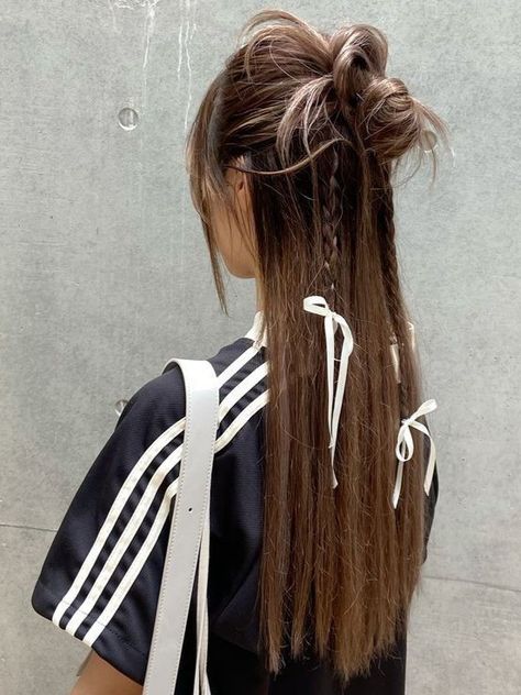 Maxence Danet, Bow Hairstyle, Hair Arrange, Hair Up Styles, Hair Inspo Color, Aesthetic Hair, Hairstyles Haircuts, Hair Day, Pretty Hairstyles