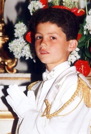 Ronaldo Childhood Photos, Ronaldo Childhood, Cristiano Ronaldo Kids, Cristiano Ronaldo Young, Cristiano 7, Selena Gomez Short Hair, Cristiano Jr, Ronaldo Photos, Ronaldo Quotes