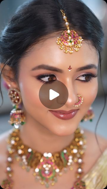 Muhurtham Makeup Look, Muhurtham Blouse Designs, Muhurtham Look, Myself Status, Bangalore, Eye Shadow, Bridal Makeup, Makeup Artist, Makeup Looks