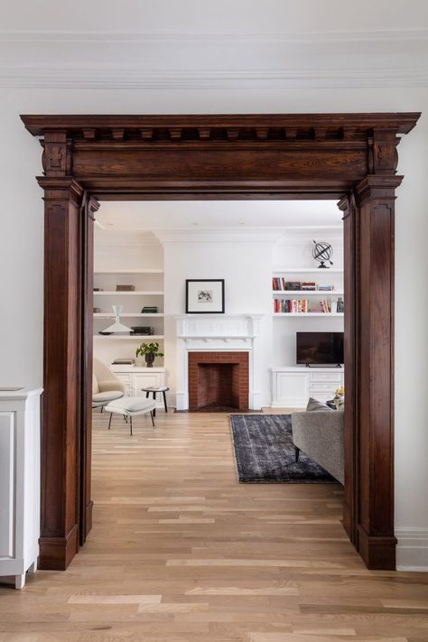 Michael Godmer designs "perfectly balanced" Montreal townhouse Victorian Townhouse, Interior Design Per La Casa, House Arch Design, Deco Salon, Door Design Modern, Modern Victorian, Main Door Design, Design Del Prodotto, Wood Doors Interior