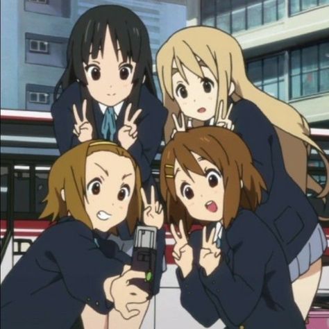 Friendgroup Anime, Friends Anime Pfp, 3 Best Friends Pfp, K-on Icons, K On Icons, Friends Anime, Persona Anime, Anime Group, Moe Anime