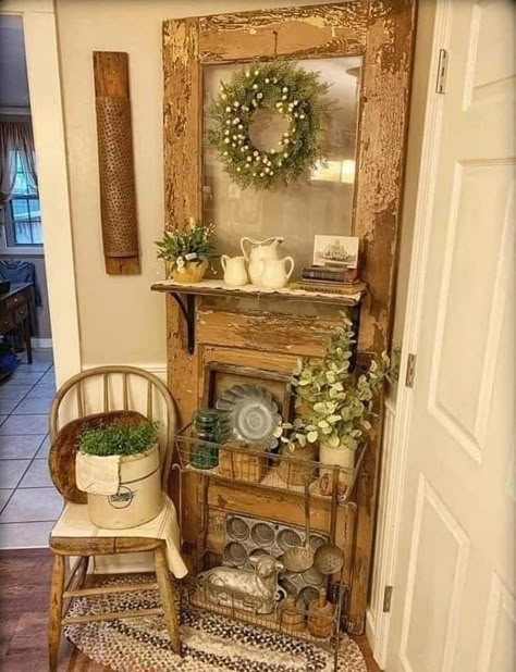 Old Door Ideas, Old Door Decor, Repurposed Doors, Old Door Projects, Door Projects, Doors Repurposed, Vintage Doors, Antique Booth, Farmhouse Decorating