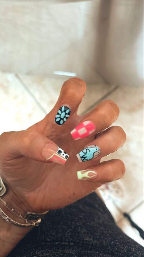 Nails Inspo For Mexico, Cute Punchy Nails, Light Blue Western Nails, Cowpoke Nails, Fall Western Nails Acrylic, Western Beach Nails, Zach Bryan Nail Ideas, Western Acrylics, County Fair Nails