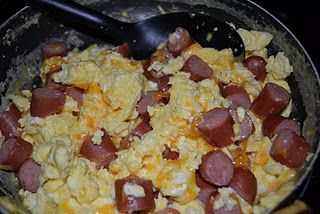 Eggs And Hotdogs Breakfast, Dirt Cheap Meals, Lemon Tahini Dressing, Quick Breakfast Recipes, Breakfast Bites, Czech Recipes, Butter Pie, Hot Dog Recipes, Tasty Kitchen