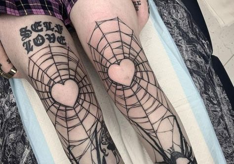 Emo Tattoos, Grunge Tattoo, Goth Tattoo, Web Tattoo, Wicked Tattoos, Theme Tattoo, Kawaii Tattoo, Tattoos Geometric, Creepy Tattoos