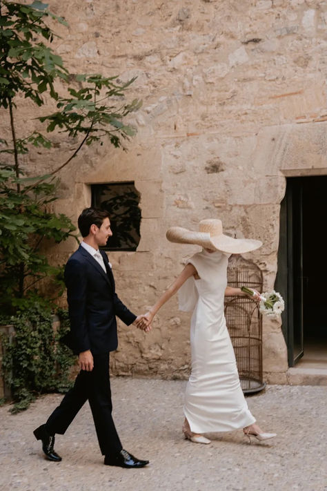 Spain Wedding Photographers The Woman In White, Courthouse Wedding Photos, Different Wedding Dresses, Spain Wedding, Wedding Styled Shoot, Tuscan Wedding, Wedding Couple Poses, The Lane, Courthouse Wedding